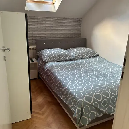 Kod Autobuske * 비옐리나